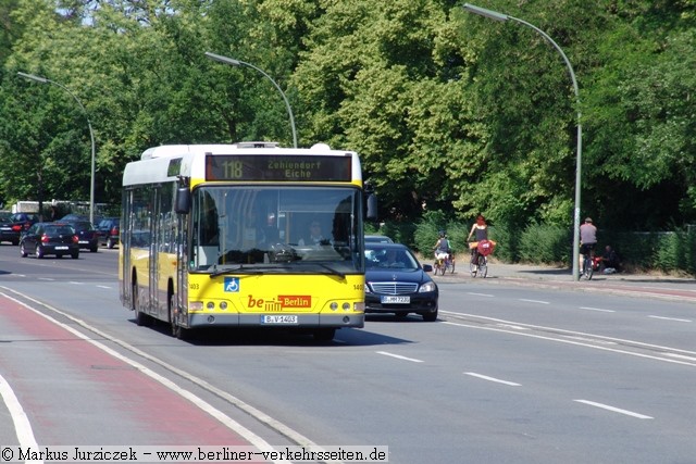 Wagen 1403 auf Linie 118