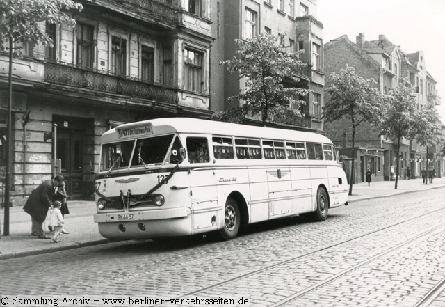 1964: Ikarus 66