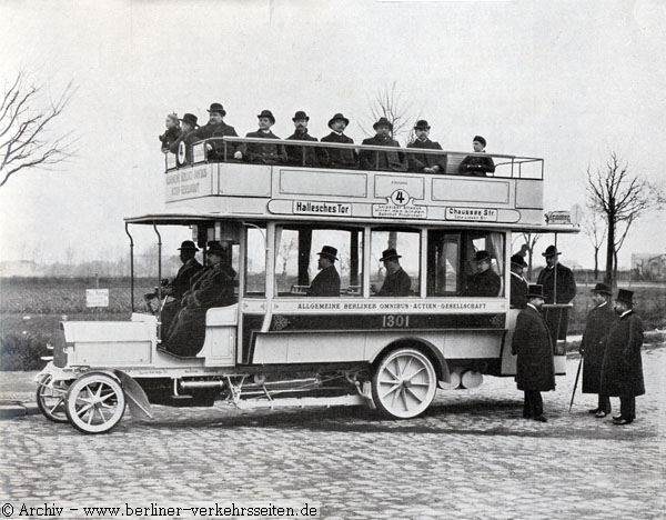 Erster Kraftomnibus (1905) für die ABOAG (Berlin)
