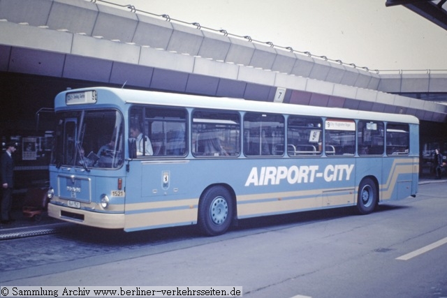 Airport-City Wagen 1521 (1987) am Gate 8