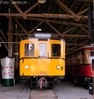 C-Zug Triebwagen 603 in der Monumentenhalle