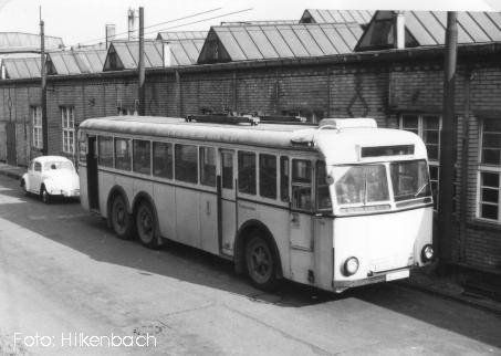 Wagen 1302  abgestellt ausser Dienst, noch 1964 auf dem Hof Steglitz 