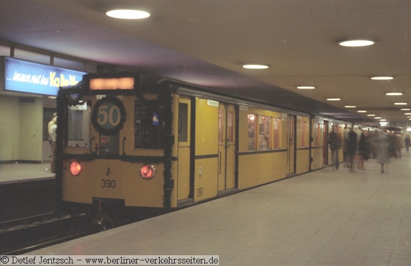 Ereignis 50 Jahre BVG - A2U Tw 390 Kfo 07.04.1979