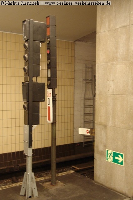 Bahnsteigsignal Kutschi