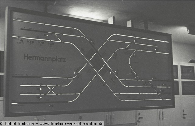 Stw Hermannplatz Fahrschautafel 1977 (Siemens)