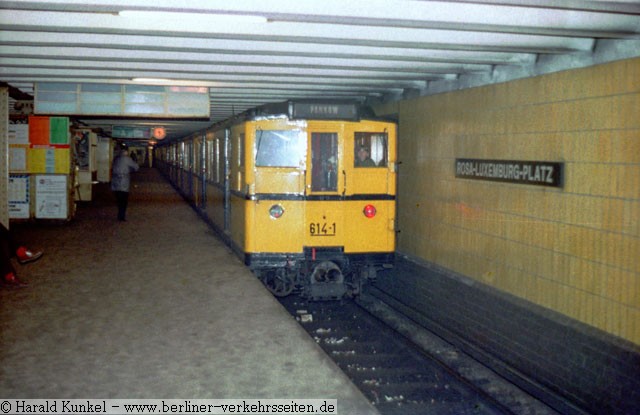 Lu (Rosa-Luxemburgplatz) mit dem A2 Triebwagen  614-1, ex 372 (Foto fr die Berliner Verkehrsseiten: Harald Kunkel)