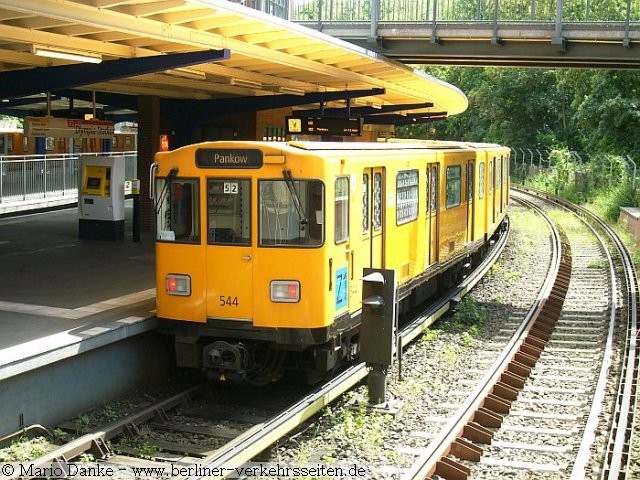 A3L92 Triebwagen 544 am Olympia-Stadion