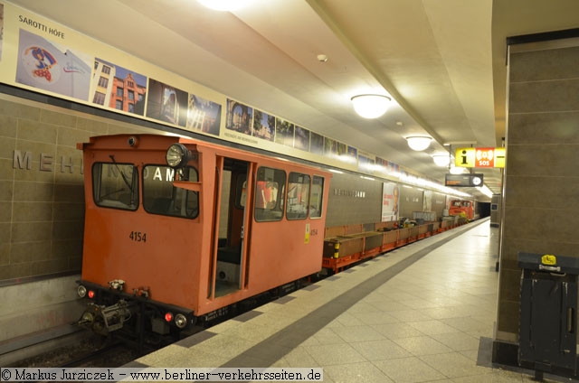 Steuerwagen 4154 in Mehringdamm (2014)