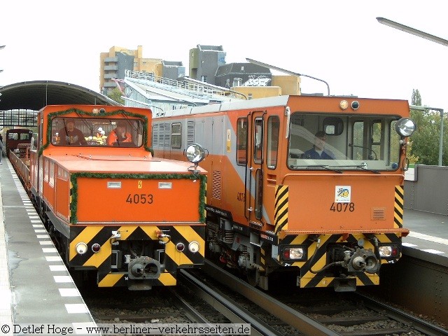 4053 und 4078 auf Parallelfahrt - 100 Jahre Berliner U-Bahn (2002)