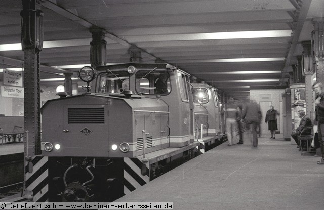 13.10.1977 Sonderfahrt von Obi nach Rw mit einem Fahrgastzug A3