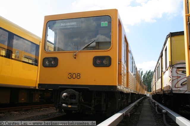 berfhrungszug Triebwagen 308