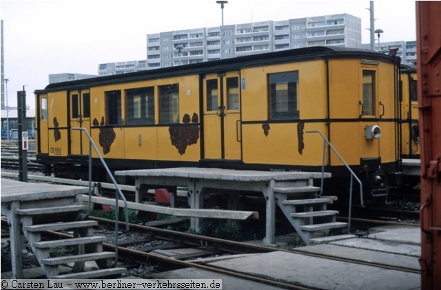 AIIU Triebwagen 728 708 wurde 1986 bis 1989 als berfhrungstriebwagen fr AIIU-Zugverbnde verwendet. Foto: Carsten Lau