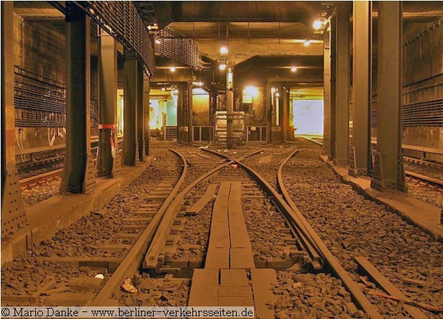Weiche im Kehrgleis Alexanderplatz (D) noch 2010 vorhanden
