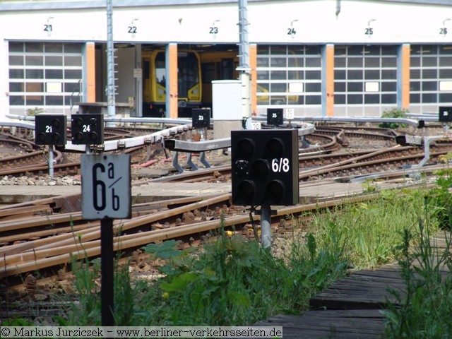 EOW-Weichensignale, Aufnahme von Mai 2011