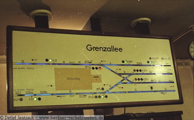 Stw._Grenzallee_(Gz)_Fahrschautafel_26.07.1978