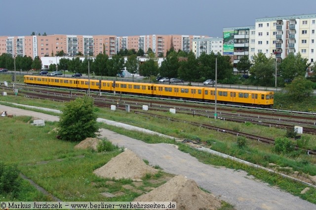 Hönow: Zug nach Alexanderplatz (2011)
