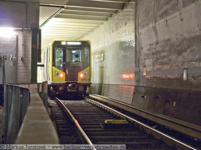 Zug nach Olympiastadion