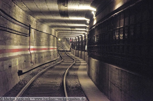 Blick vom Verbindungstunnel zum Groprofilnetz