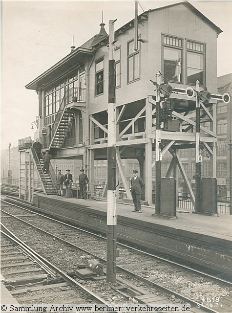 Stellwerk mit Anbau (1924) fr den Umbau der Stellwerksanlage durch die Signalbaumeisterei  1 der Berliner Hochbahn