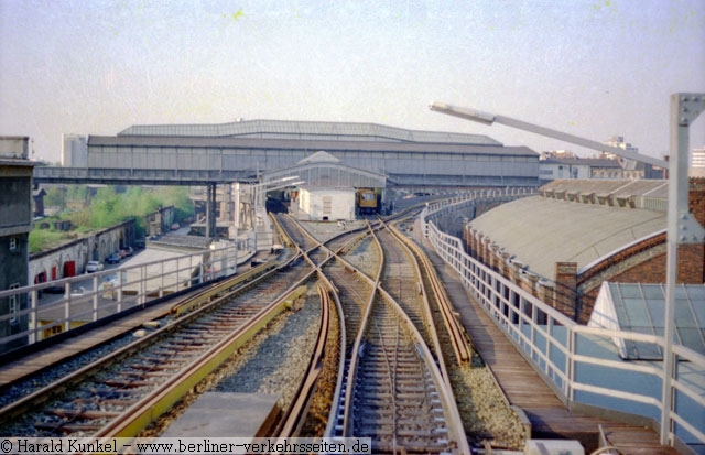 SELTRAC Linienleiterkabel in Gleismitte (Gleisdreieck, 5/1979)